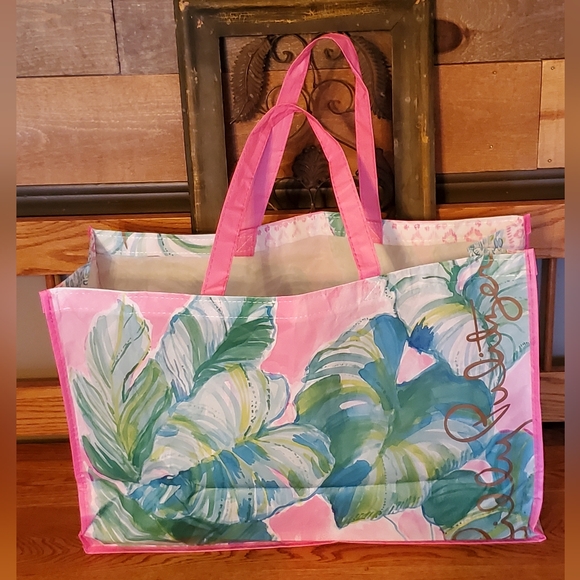 Lilly Pulitzer Floral Reusable Shopping Tote Bags (2) - Picture 3 of 14